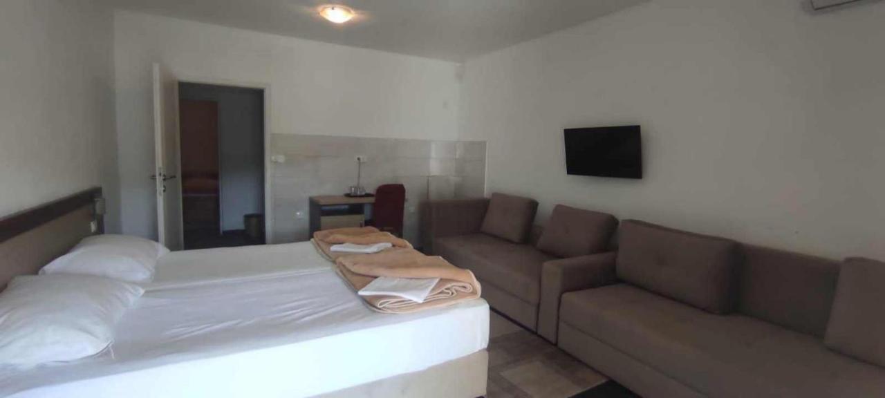 Hotel Villa Matic Neum Exteriör bild