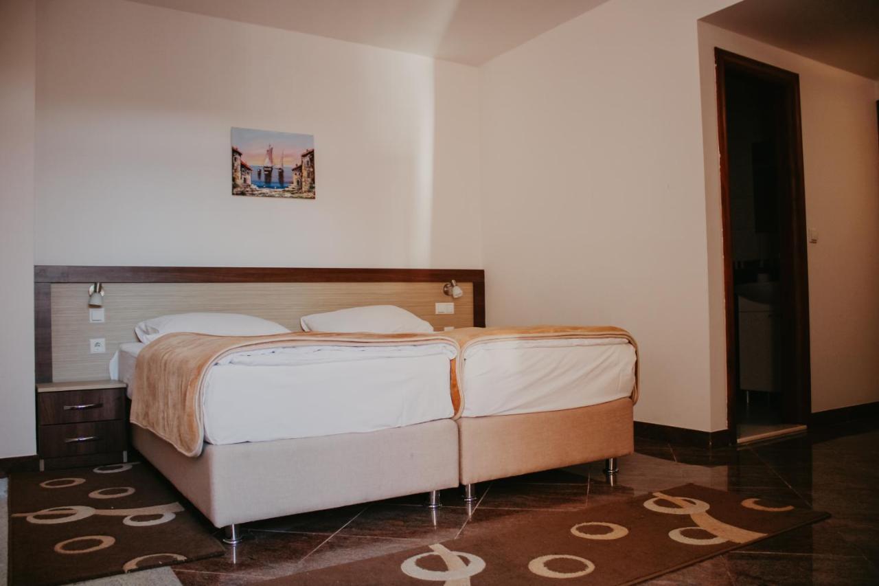 Hotel Villa Matic Neum Exteriör bild