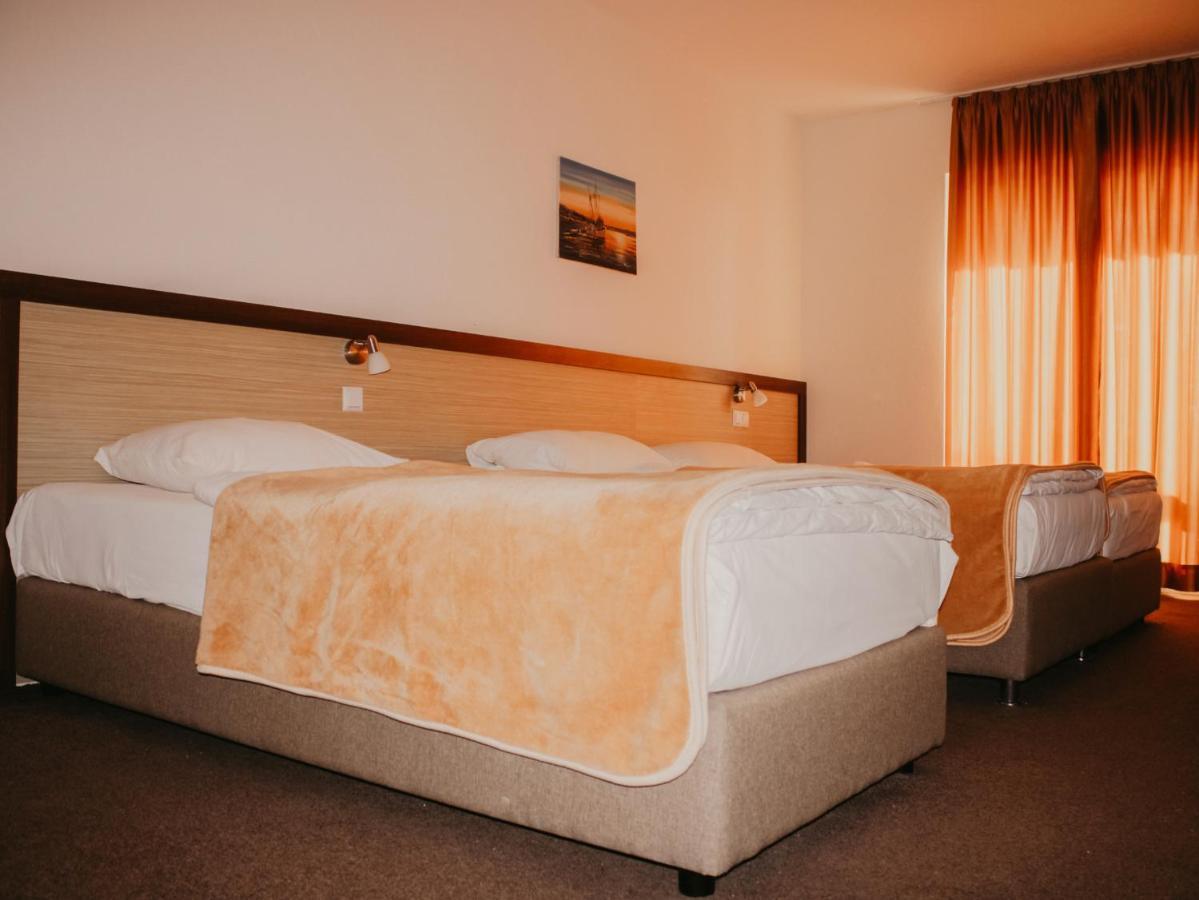 Hotel Villa Matic Neum Exteriör bild