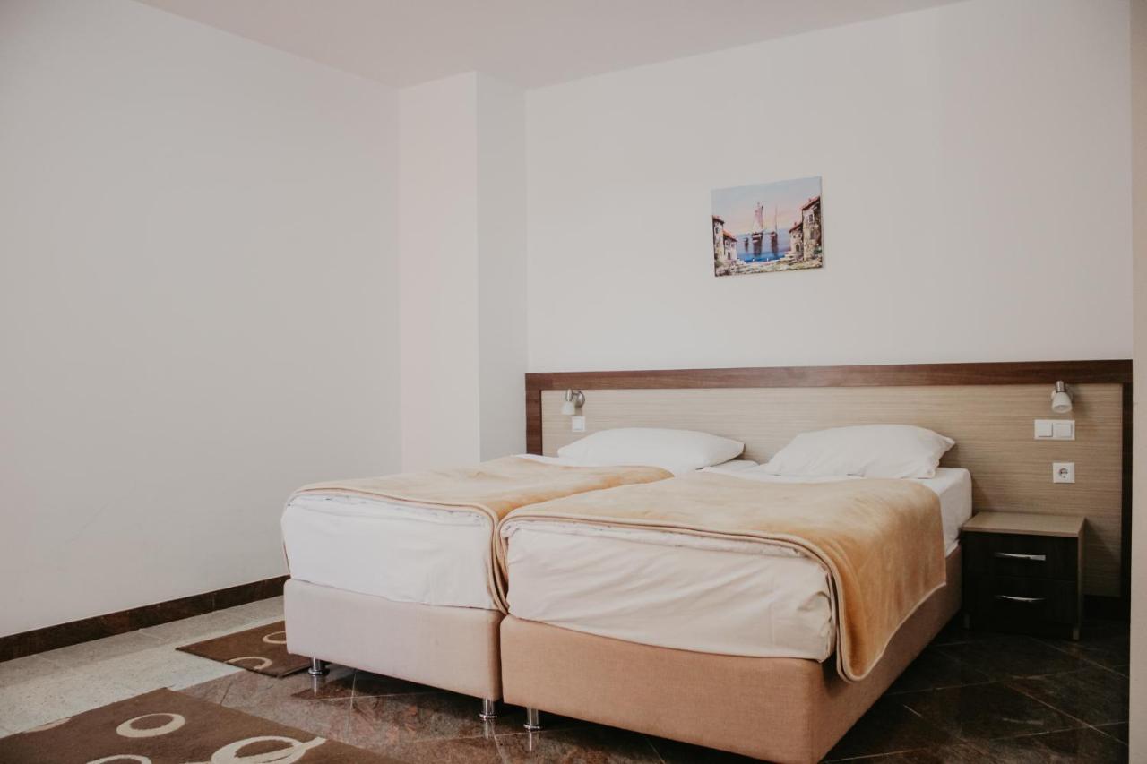 Hotel Villa Matic Neum Exteriör bild